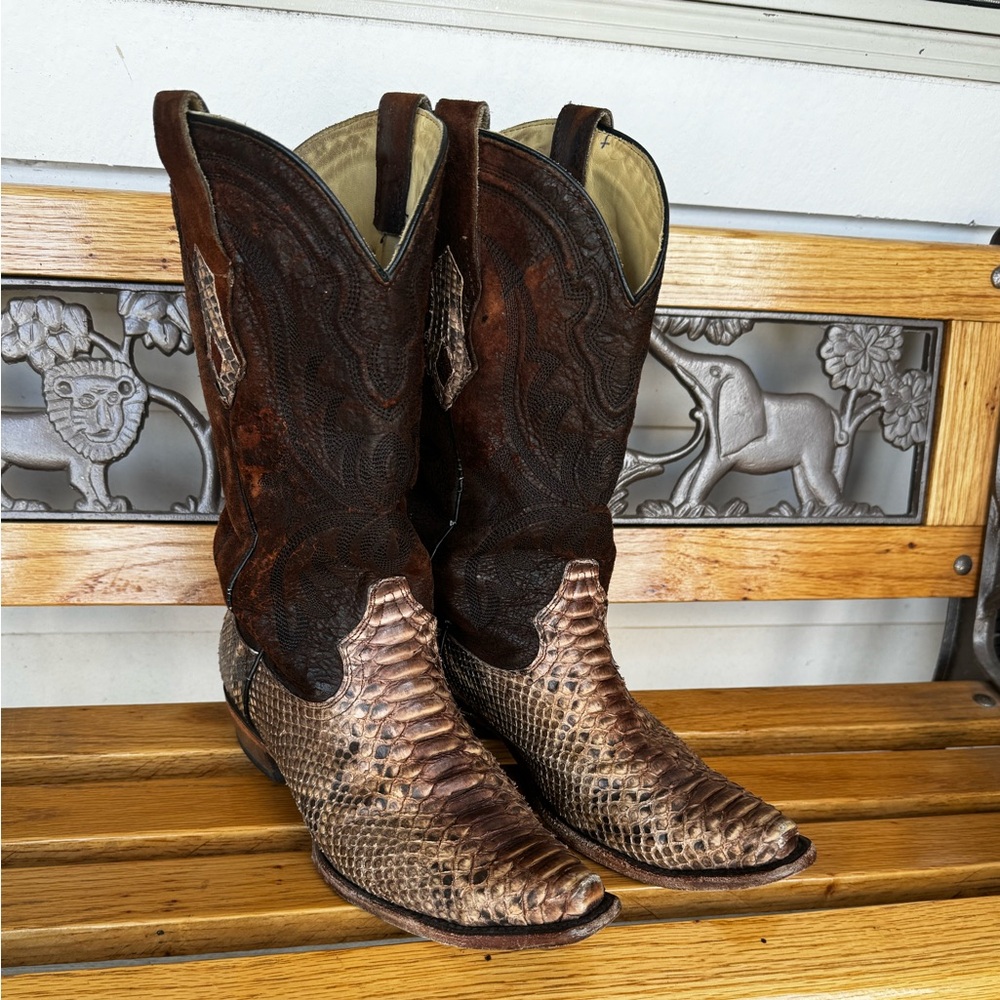 Men’s Snip Toe Corral Python Cowboy Boots